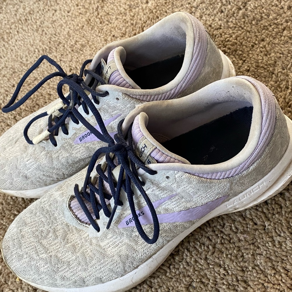 Brooks -Launch 6 Running Sneakers